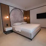 Colosseum Hotel
