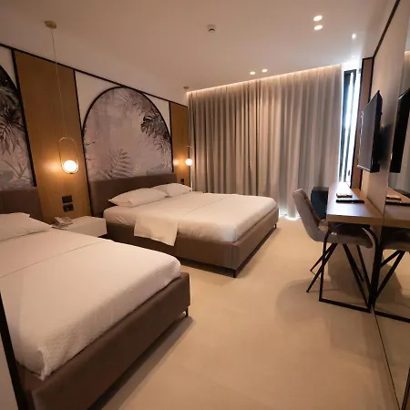 Colosseum Hotel 4*