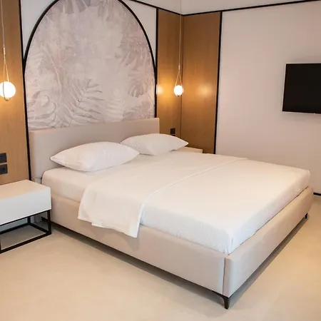 Colosseum 4* Ksamil