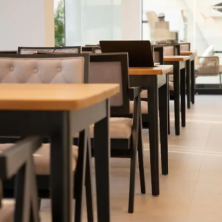 Colosseum Hotel 4*