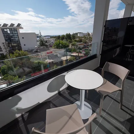 Colosseum Otel Ksamil