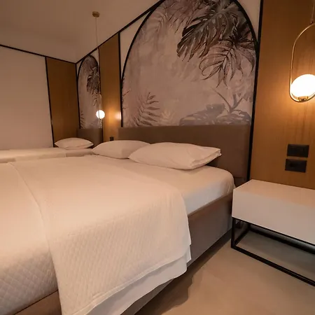 Colosseum 4* Ksamil