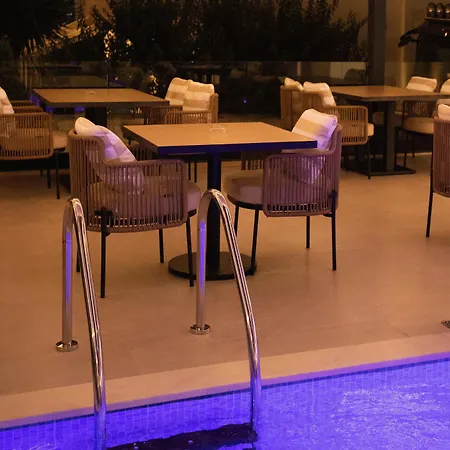 Colosseum Hotel