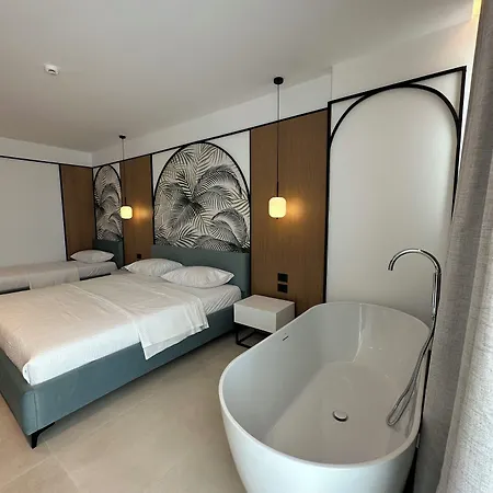 Colosseum Otel Ksamil