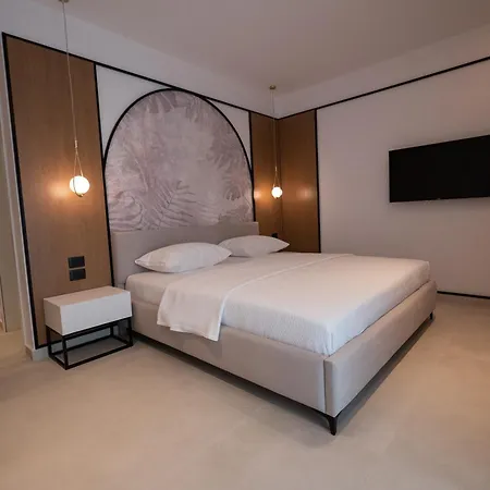 Colosseum Hotel
