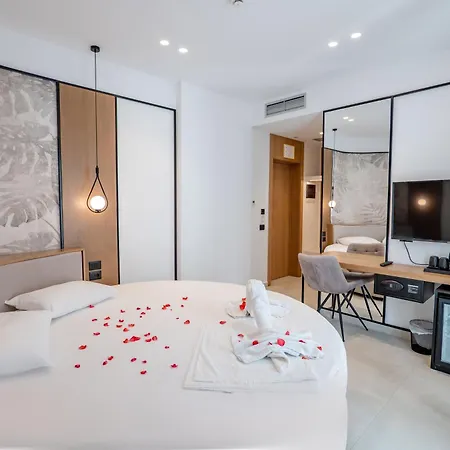 Hotel Colosseum Ksamil