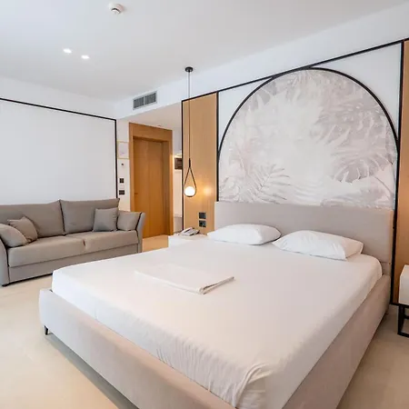Colosseum Hotel Ksamil