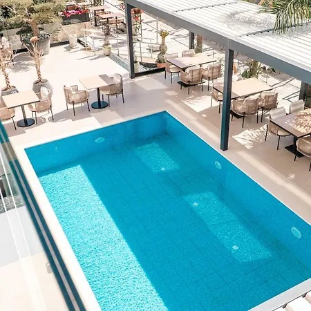 Colosseum 4* Ksamil