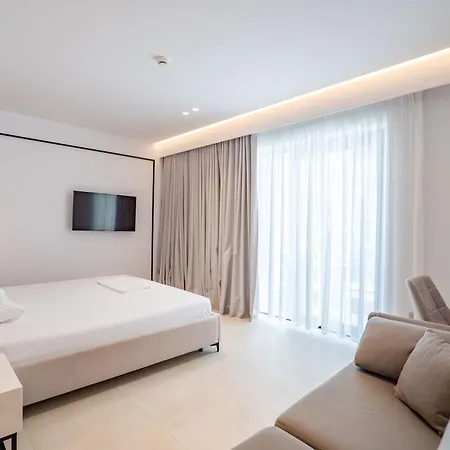 Colosseum Hotel