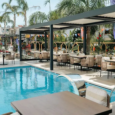 Hotel Colosseum Ksamil