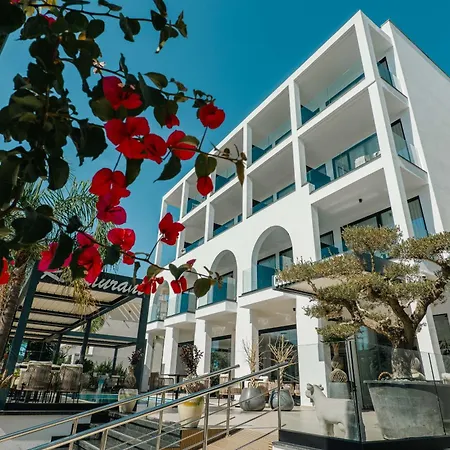 Colosseum Hotel