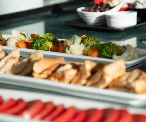 Hotel Colosseum Ksamil