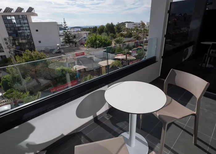 Colosseum Hotel Ksamil