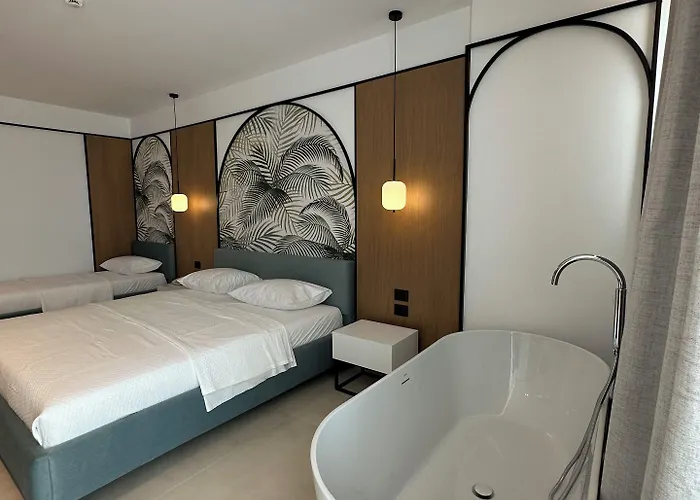 Colosseum Hotel Ksamil