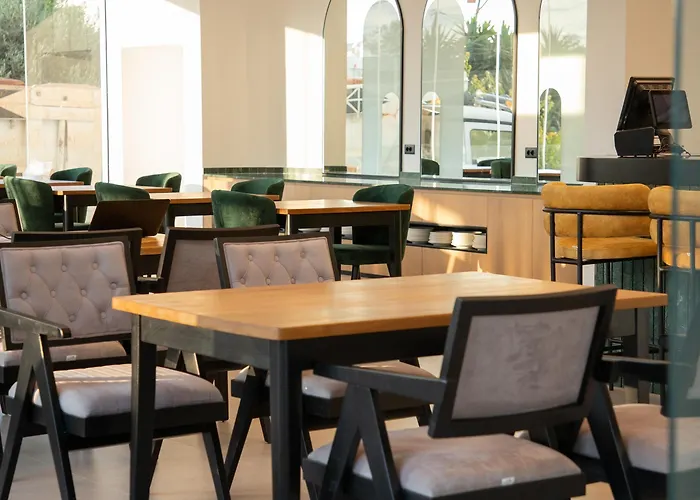 Hotel Colosseum Ksamil